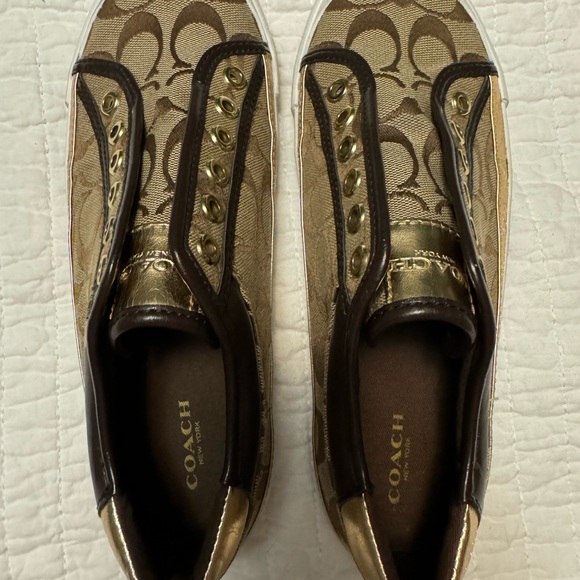 Coach sneakers metallic gold detailing in size 7 - Picture 2 of 9
